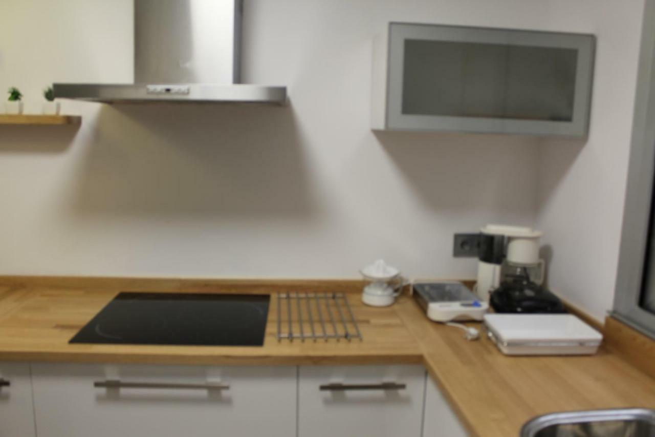 Apartment Rosalia De Castro, 41 - Centro - Vut-co-01904